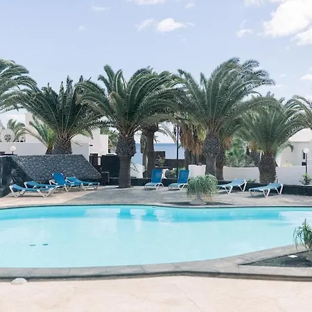 Casa Mayo Playa Bastian קוסטה טגוויסה